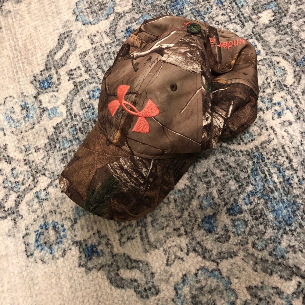 Under Armour hat.